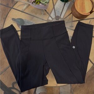Black Lululemmon Leggings